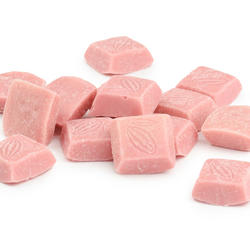 White Chocolate Chips – Raspberry